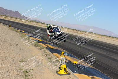 media/Nov-12-2023-SoCal Trackdays (Sun) [[5d1fba4e7d]]/Turn 14 Inside (2pm)/